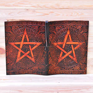 Journal intime personnalisé en cuir véritable fait à la main Pentagramme en relief A5/A4 taille unique Deckle bord papier bois couverture cadeau - Product Image 3