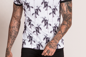 T-shirt homme avec impression sur toute la chemise avec demi-fermeture éclair et col côtelé sur le devant - Product Image 4