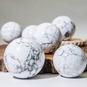 Esfera de Cristal de Howlita Natural al por Mayor, 50-60 mm, Pulida, Blanca, Piedra Preciosa de Alta Calidad, Decoración, Piedra Curativa, Meditación, Regalo para el Hogar - Product Image 2