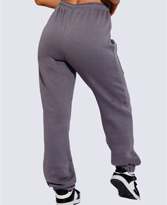 Conjunto Deportivo de Invierno de 2 Piezas con Capucha y Logotipo Personalizado para Mujer, 100% Algodón, Felpa, Transpirable, Antiolor y Ecológico - Product Image 5