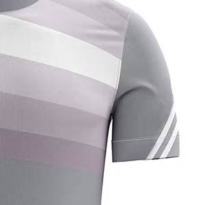 Maillot de football de haute qualité pour hommes, dernière conception avec un bon prix d'usine, vêtements de football - Product Image 3