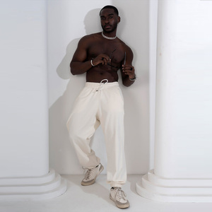 Pantalon de jogging de sport taille moyenne décontracté pour hommes Pantalon de survêtement ample en polaire avec logo personnalisé Coupe normale Cordon de serrage personnalisable - Product Image 1