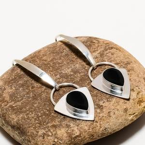 ต่างหูหยดน้ำหยกดำเงินแท้ทำมือประดับอัญมณีสำหรับผู้หญิงของขวัญสุดหรู - Product Image 4