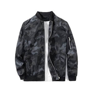 Coupe-vent de sport zippé en bloc avec impression de sublimation et col montant pour hommes - Product Image 1