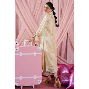 Robe en tissu crêpe Zivah pour le printemps et l'été - Product Image 5
