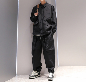 Conjunto de Chaqueta Cortavientos y Pantalones Cargo con Logotipo Personalizado, Conjunto Deportivo de Dos Piezas para Hombre, Chaqueta Cortavientos de Dos Piezas con Cremallera de Algodón - Product Image 5