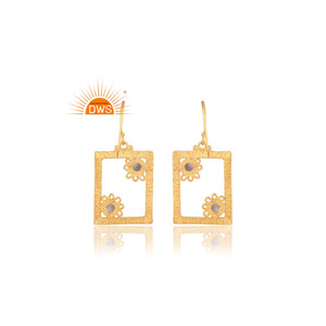 ต่างหูห้อยประดับหินพระจันทร์สีรุ้งธรรมชาติ18K ทำจากทองเหลืองออกแบบได้ตามต้องการ - Product Image 4