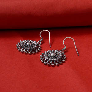Boucles d'oreilles pendantes florales en filigrane plaqué argent 925 pour femmes, hypoallergéniques, résistantes au ternissement, légères, bijoux de mode - Product Image 2