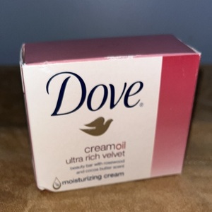 Acheter Dove Pro Age Savon pour une alimentation de la peau de qualité supérieure qui soutient anti-âge et texture lisse avec livraison rapide - Product Image 5