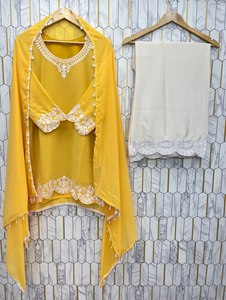 Top Bordado de Georgette Sintética con Pantalón Plazzo Blanco de Chinon Puro - Product Image 5