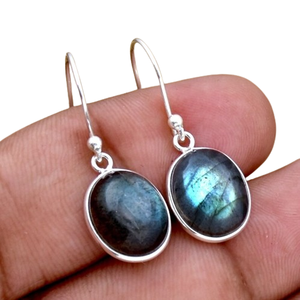 Boucles d'oreilles pendantes de style bohème Boucles d'oreilles en argent Design de bijoux en labradorite Boucles d'oreilles en argent sterling massif 925 pour femmes - Product Image 1