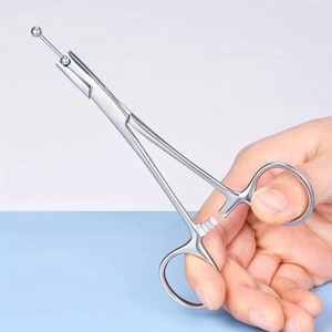 Forceps manuel en acier inoxydable pour ancrage dermique 3 et 5 mm, instrument de piercing corporel avec porte-aiguille en plastique, certifié CE classe I - Product Image 1