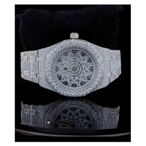 Reloj de pulsera blanco personalizado de la mejor calidad con diamantes de imitación brillantes y pantalla analógica para la moda de Hip Hop para la exportación - Product Image 1