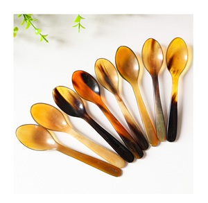 Cuillère en corne de boeuf hautement polie pour le dîner de mariage Cuillère Top Vente Nouveaux styles Cuillère de service en corne de buffle de qualité solide - Product Image 1