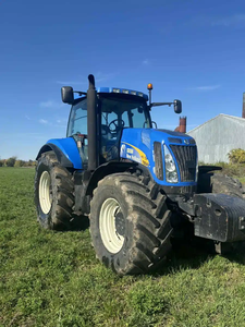 Tracteur New Holland T8040 haute performance, système hydraulique avancé pour l'agriculture - Product Image 2