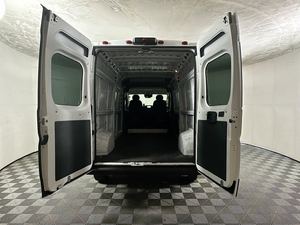 Arrivée en grande beauté! Fourgon utilitaire Pro-Mastar 2500 159 à toit haut, traction avant, modèle 2023, d'occasion - Product Image 6