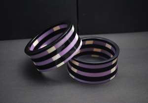 Brazaletes de resina modernos facetados etéreos de Uttar - Product Image 2