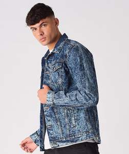 Veste pour homme, idéale pour un usage quotidien, offrant une coupe flexible et un style denim intemporel. Vestes en jean pour hommes. - Product Image 3