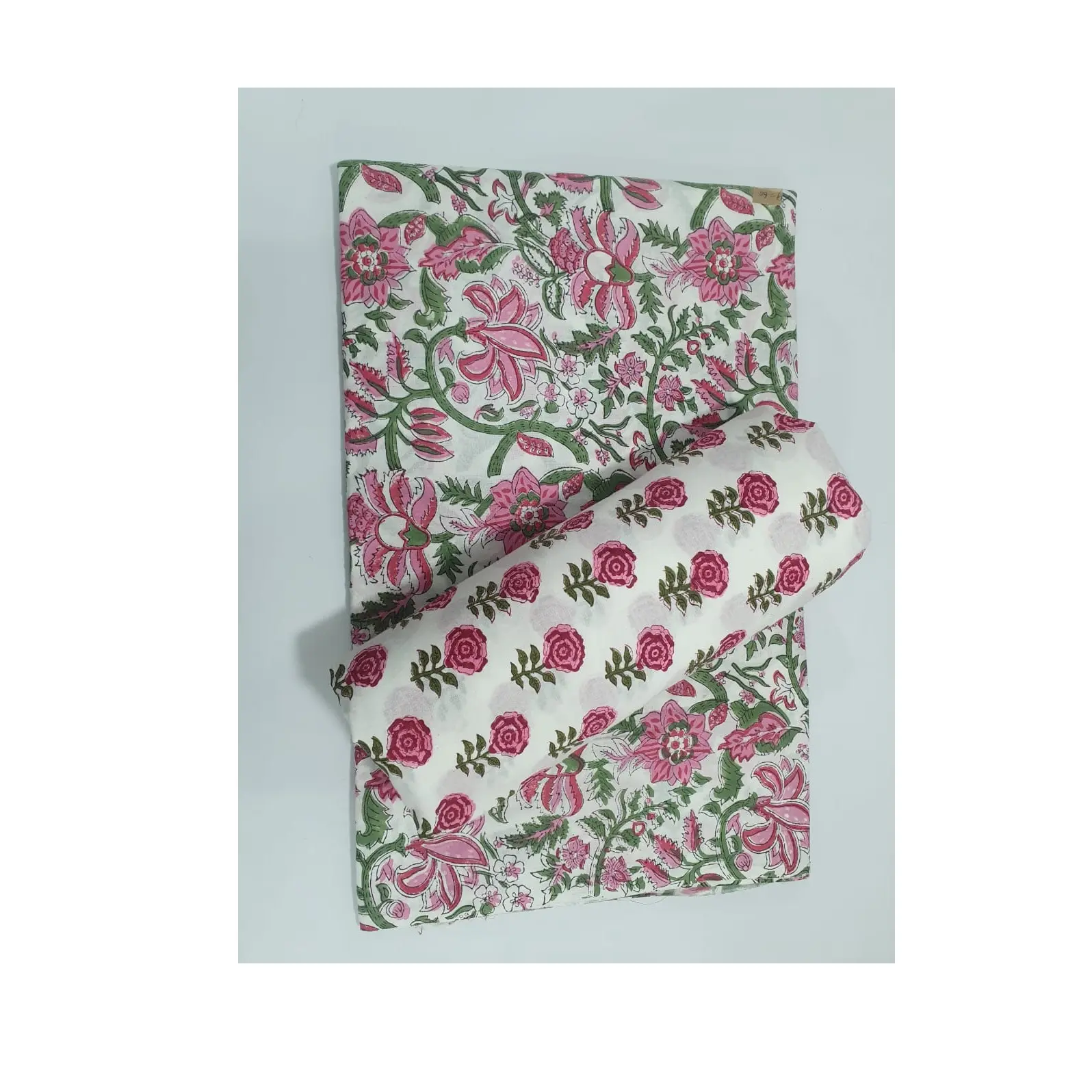 Экспортная качественная хлопчатобумажная ткань с цветочным принтом для изготовления женских платьев, таких как костюм сальвар и сари из Индии