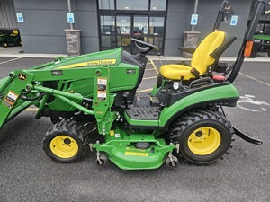 Tractor John Deere 1026R de 2011 - Product Image 4