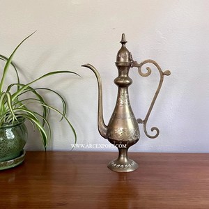 Luxurious Metal Dallah the Ultimate Arabic Coffee <b>Pot</b> for Those Who Appreciate Exquisite Craftsmanship and Cultural Heritage - Product Image 1