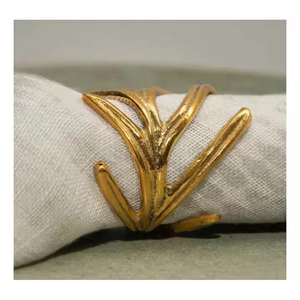 แหวนผ้าเช็ดปากเคลือบทองแบบแฟชั่นแหวนหมั้นทำจากสเตนเลสสตีล - Product Image 2