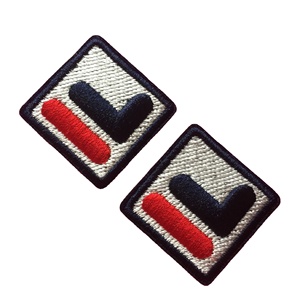 Écussons brodés à la machine informatisée pour blazers, badges pour club, université, école, écussons personnalisés fabriqués à la machine - Product Image 4