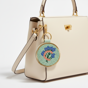 Abalorio redondo bordado para distribuidores de accesorios a granel que buscan llaveros artesanales de moda - Product Image 1