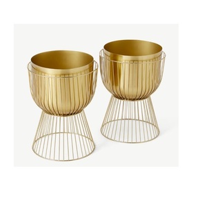 Soporte para plantas de interior de metal dorado tradicional con exhibición de maceta alta para uso en el jardín - Product Image 1
