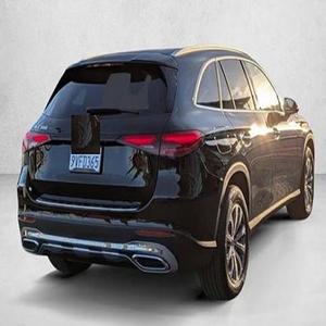 GLC 300 2026, SUV de 4 Puertas (2.0L 4 Cilindros Turbo Gasolina/Híbrido Suave Eléctrico 9A) - Product Image 1