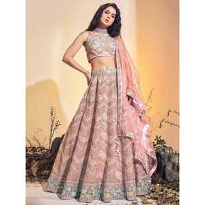 ชุดเลเฮนกาโชลีผ้าเน็ตเนื้อนุ่มปักลายสีชมพูอ่อนสวยงาม พร้อมผ้าคลุมไหล่สำหรับงานแต่งงาน - Product Image 6