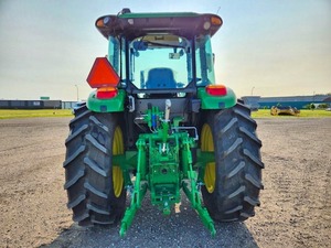 Tracteur utilitaire John Deere 4x4 de qualité supérieure avec moteur de 90 ch et pompe à vendre - Product Image 4