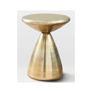 Table d'appoint en aluminium au look attrayant et table d'appoint en or polonais Meubles de table de chevet de salon pour la maison et le bureau - Product Image 1