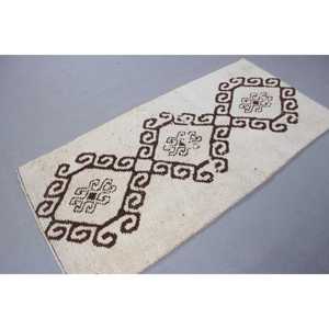 พรมขนาด 3x6.2 ฟุต, พรมตุรกีโบราณ, พรมขนสัตว์ลายสัตว์สีขาว - Product Image 4
