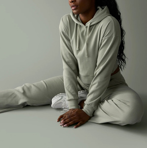 Custom Wholesale Top selling Women Oversized Cropped Hoodie & Jogger Set Premium Fleece Streetwear <b>Tracksuit</b> - Product Image 4