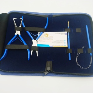 Kit de alicates para extensiones de cabello de acero inoxidable con alicates Microlink para uso comercial Herramienta de abalorios - Product Image 1