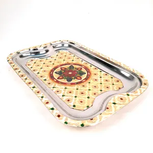 La mayoría de las ventas Floral Cutwork Bandeja de hierro Salón Acento y Cocina/Comedor Decoración Elegante Bandeja de metal para almacenamiento - Product Image 1