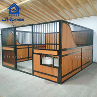 Box de manège portable robuste en bois et métal, résistant à l'eau, avec porte coulissante, pour chevaux