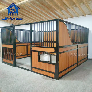 Box Frontale per Cavalli con Struttura Robusta, Durevole, Personalizzabile in Legno e Metallo, Portatile, Impermeabile e con Porta Scorrevole - Product Image 2