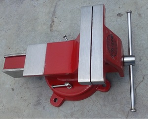 Tornillos de Banco de base giratoria de acero para uso industrial - Product Image 5