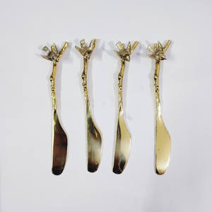 Couteau à beurre de luxe pour la maison et l'hôtel épandeur de conception d'oiseau de taille personnalisée avec couleur polie et or pour la vente en gros - Product Image 6