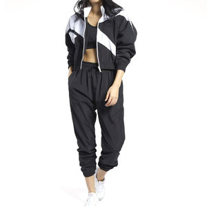 Ensemble de survêtement pour femme de haute qualité, respirant, à séchage rapide, décontracté, uni, jogging, logo personnalisé, léger, vêtements d'hiver, prix raisonnable - Product Image 1