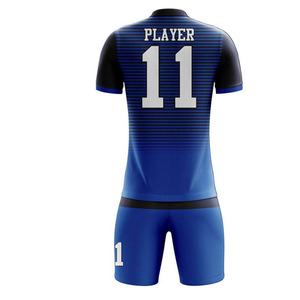 Venta al por mayor personalizado sublimación azul kit de fútbol de secado rápido Diseño a rayas uniformes de fútbol a baja tasa y de alta calidad hecho - Product Image 3