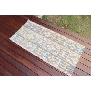 Alfombra Turca Pequeña, Alfombra Vintage de 1.8x3.9 pies, Alfombra de Lana con Diseño de Camuflaje Azul - Product Image 3