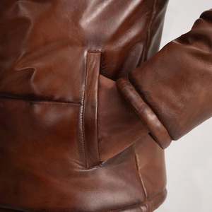 Blouson matelassé décontracté Gordon Brown en cuir PU imperméable à capuche avec fermeture éclair, style peau de mouton - Taille XS, Fourniture ODM, Brodé, Haute Qualité - Product Image 6