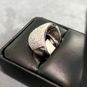 แหวนแต่งงานทรงเพส ประดับเพชรโมอิสซาไนต์สีทองหรูหรา สำหรับทุกเพศและเด็ก - เครื่องประดับทันสมัย - Product Image 3