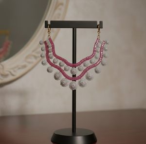 Ensemble collier ras de cou en diamant rose royale, composé de pierres roses et blanches de qualité supérieure, fabriqué à la main par des artisans expérimentés - Product Image 3