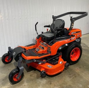 Tondeuse à gazon Kubota ZD1011 d'occasion à vendre - Product Image 2