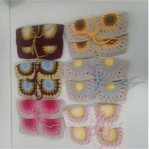 Funda de Libro de Ganchillo Hecha a Mano de Primera Calidad, Exquisitamente Cosida, Bolsa para Libros, Patrones de Color Personalizables para Uso Diario y Regalos - Product Image 6