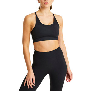 Ensemble de sport chic noir sans coutures pour femme : soutien-gorge de sport rembourré à fines bretelles et leggings taille haute sculptants, ensemble de yoga 2 pièces - Product Image 5